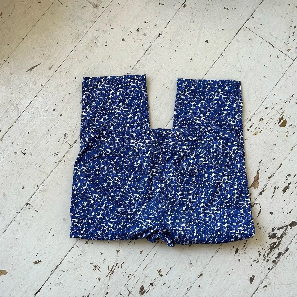 Talbot' Floral Signature Capris Pants - Picture 9 of 15